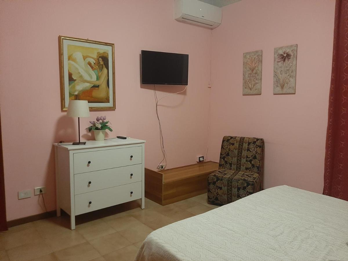 Bed and Breakfast San Nicolo House Aci Catena Экстерьер фото