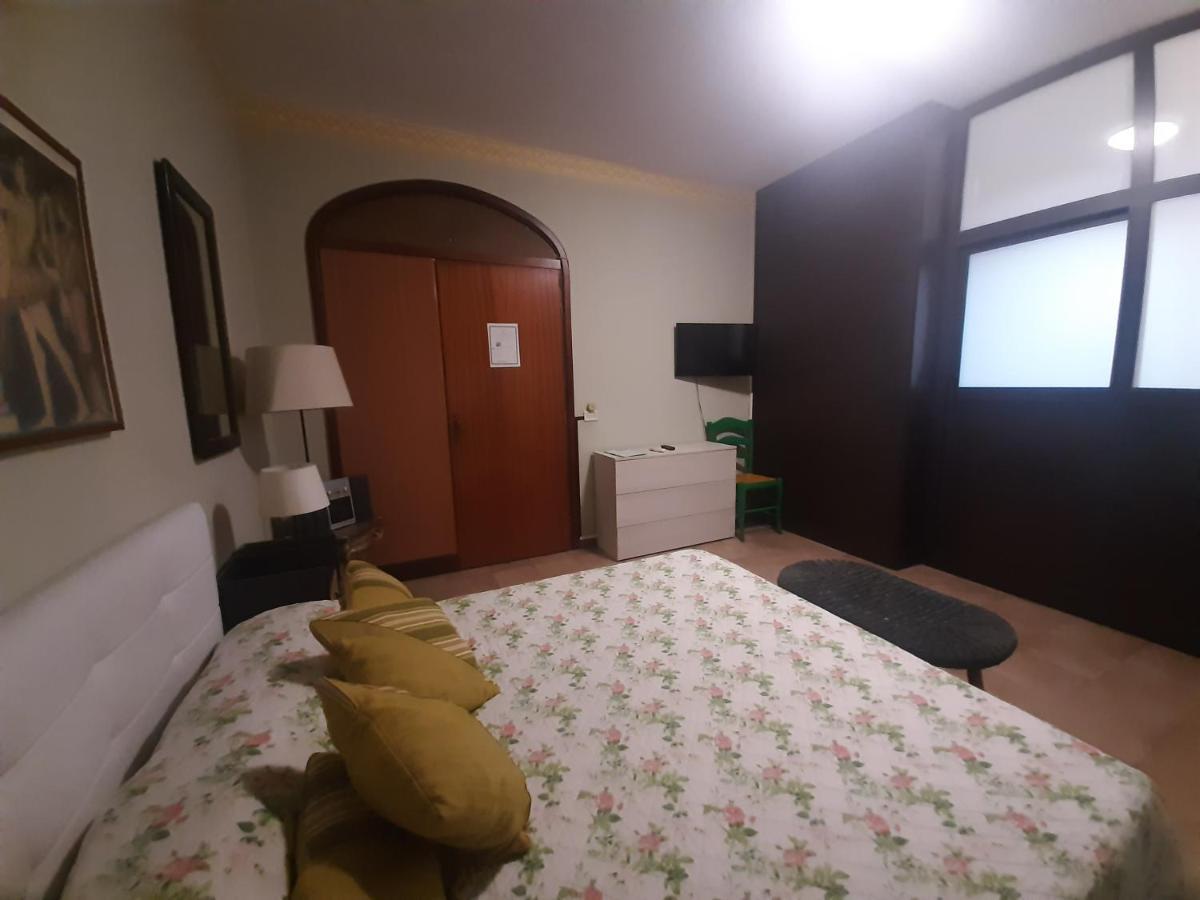 Bed and Breakfast San Nicolo House Aci Catena Экстерьер фото