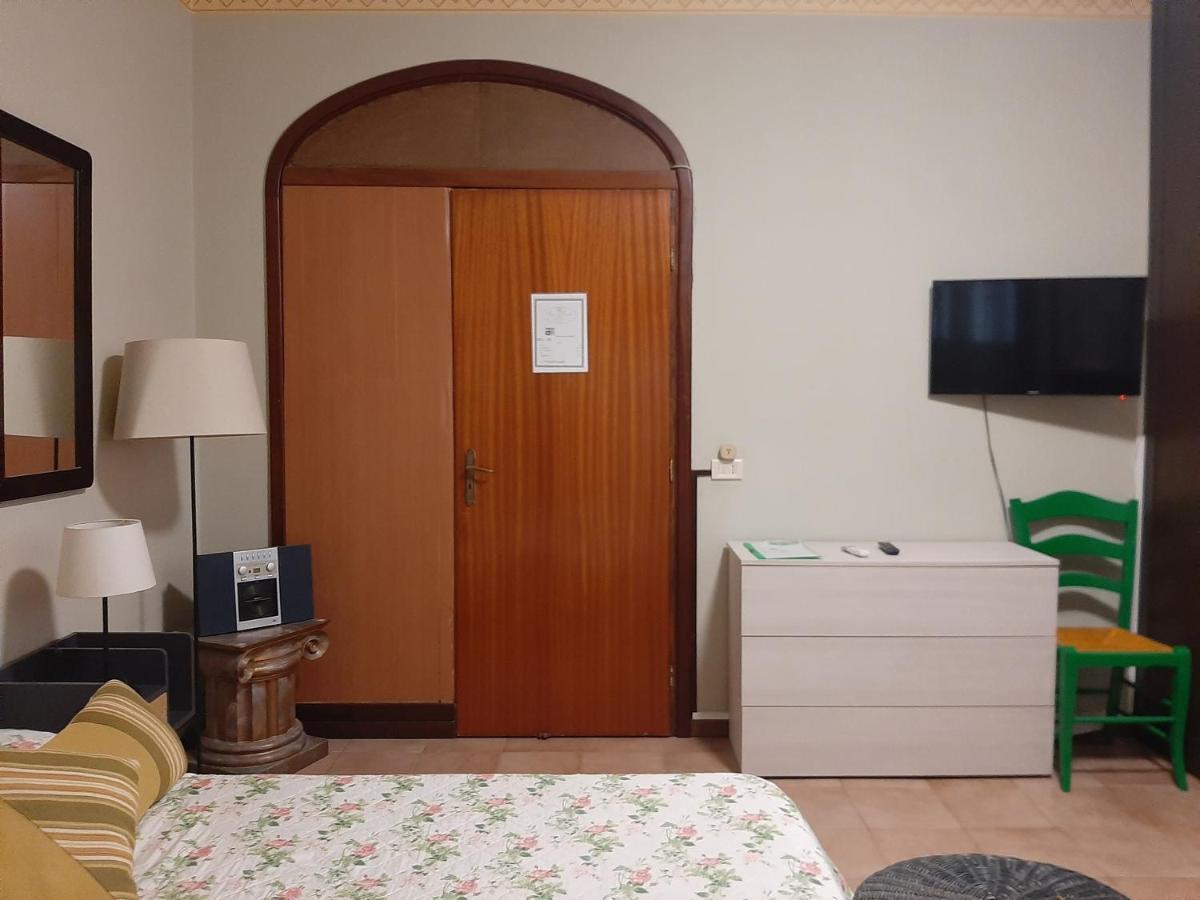 Bed and Breakfast San Nicolo House Aci Catena Экстерьер фото