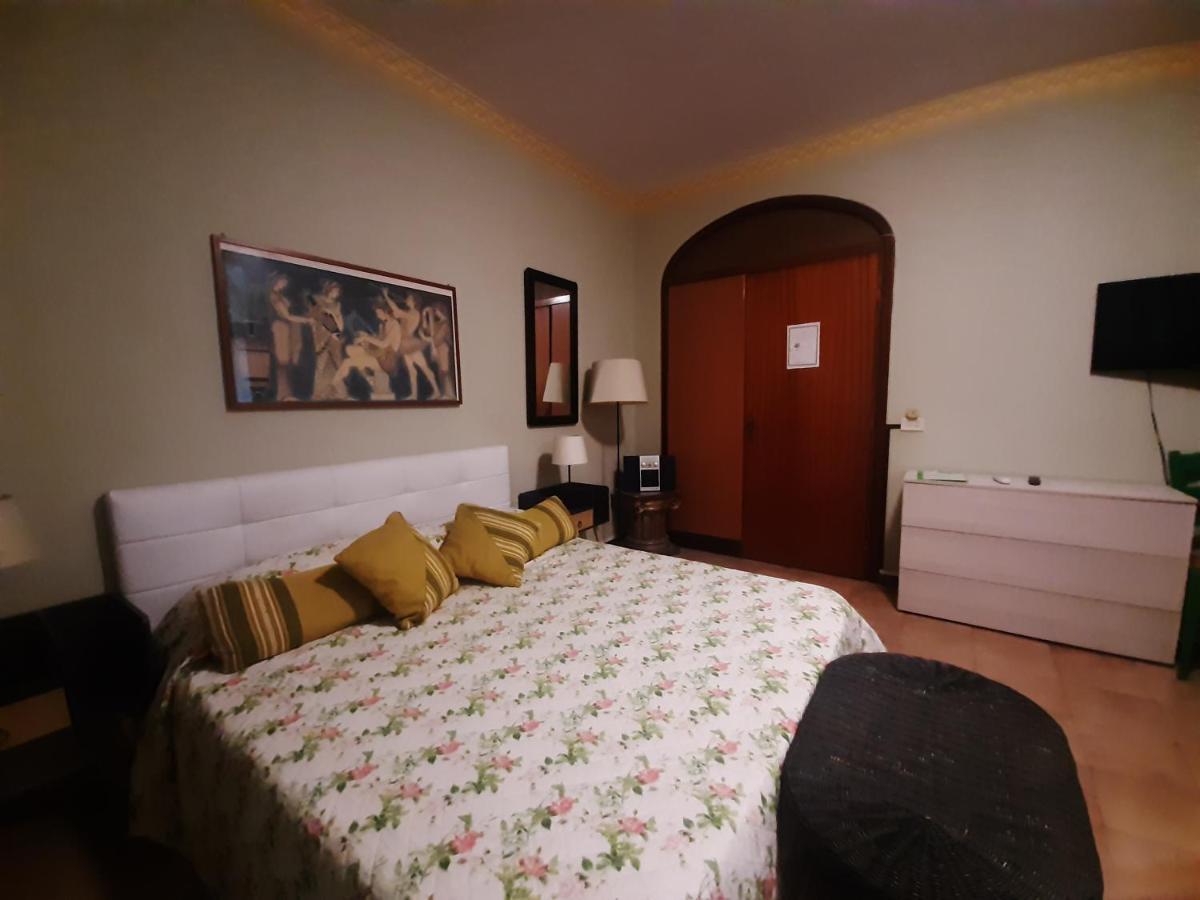 Bed and Breakfast San Nicolo House Aci Catena Экстерьер фото