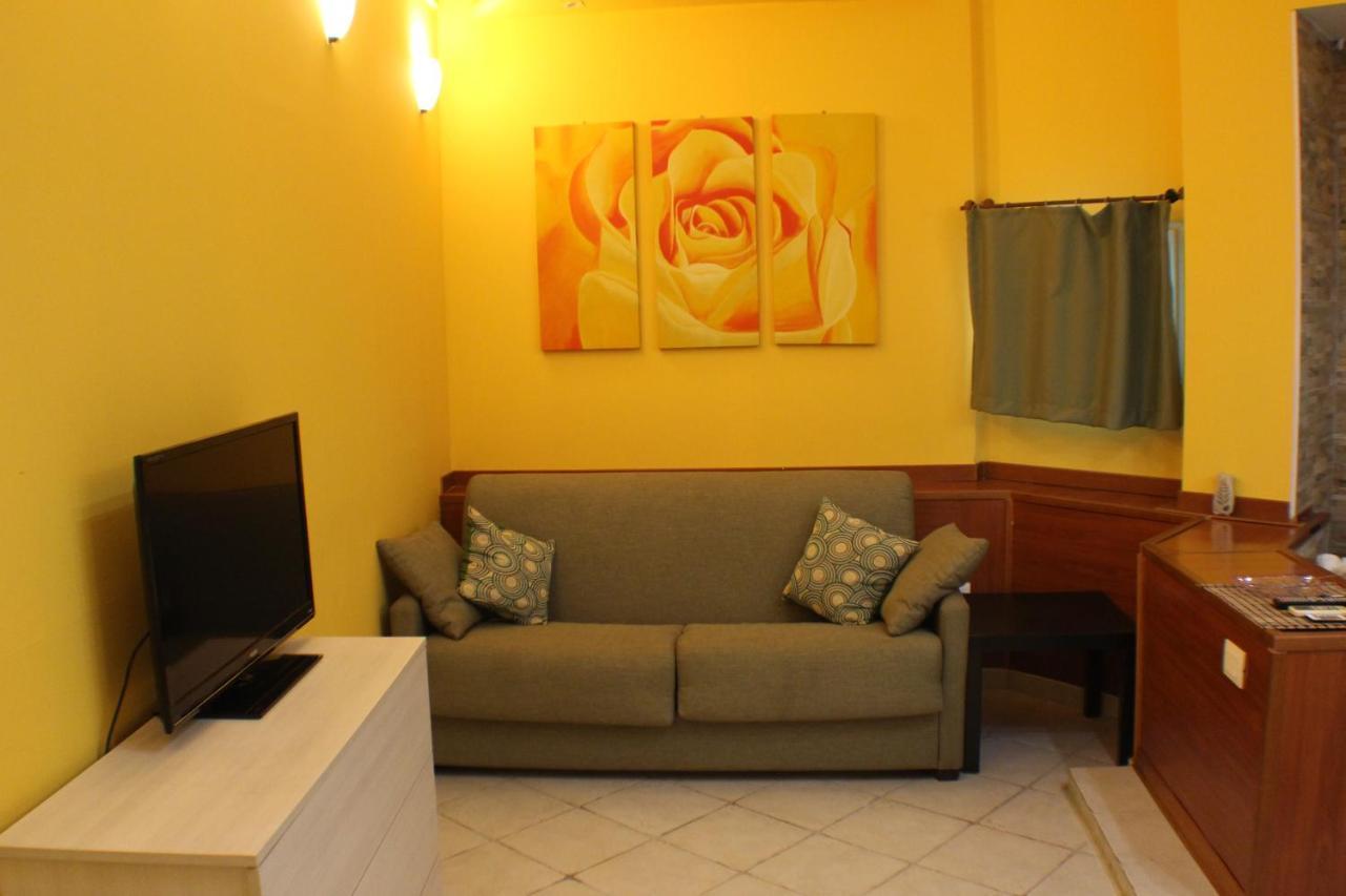 Bed and Breakfast San Nicolo House Aci Catena Экстерьер фото