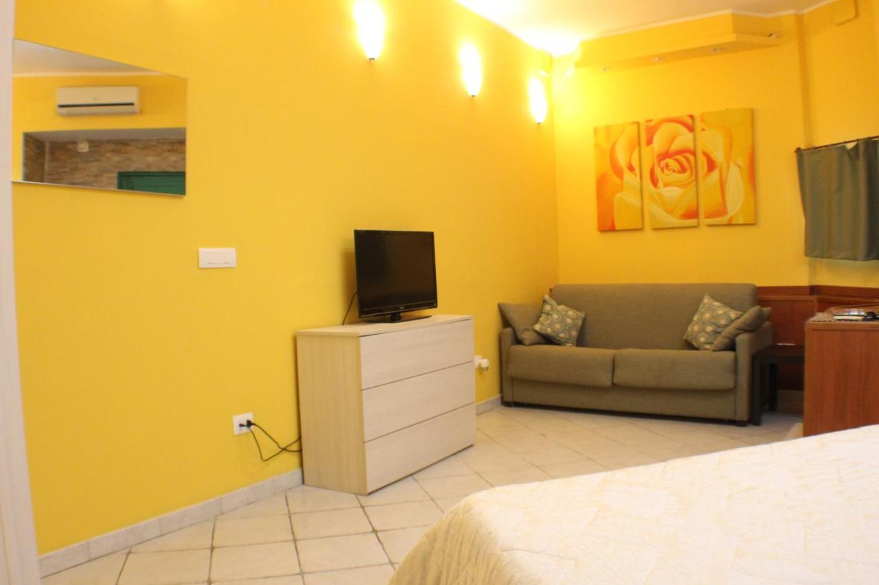 Bed and Breakfast San Nicolo House Aci Catena Экстерьер фото